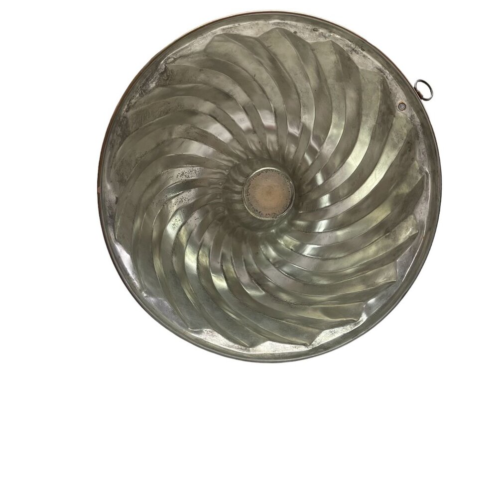 Vintage Copper Bundt Cake Pan Tin Lined Round with Hanging Hook 12” x 5” - Picture 7 of 10